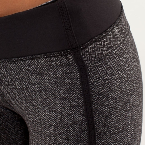 Lululemon Forme Pant in Rose Herringbone Black size 2 NWT - Picture 3 of 10